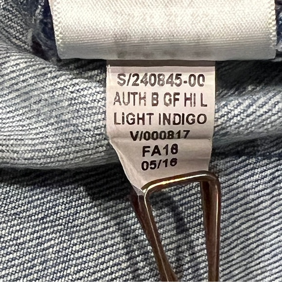 Gap Best Girfriend Raw Hem Two Tone Distressed Jeans Size 29 Women’s - Picture 6 of 6